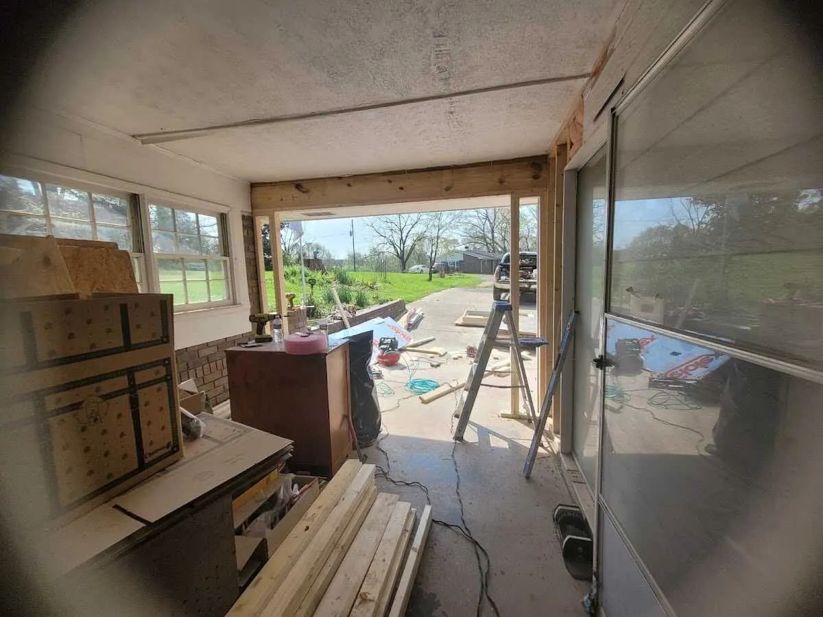 Air movers and dehumidifier for Water Mitigation Services in Dunmore